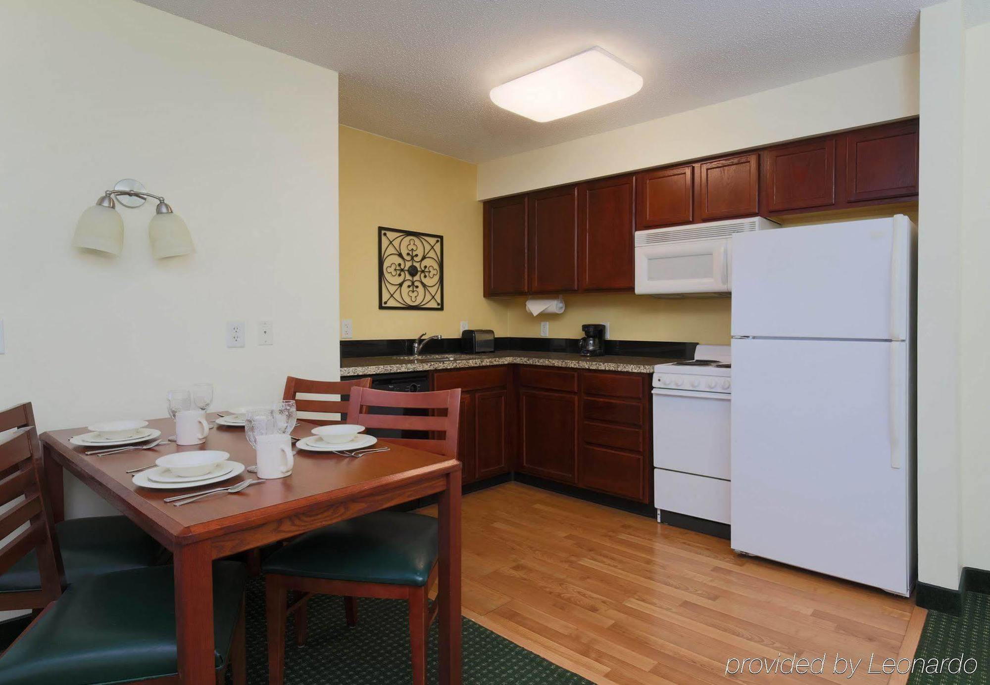 Residence Inn By Marriott Philadelphia West Chester/Экстон Экстерьер фото